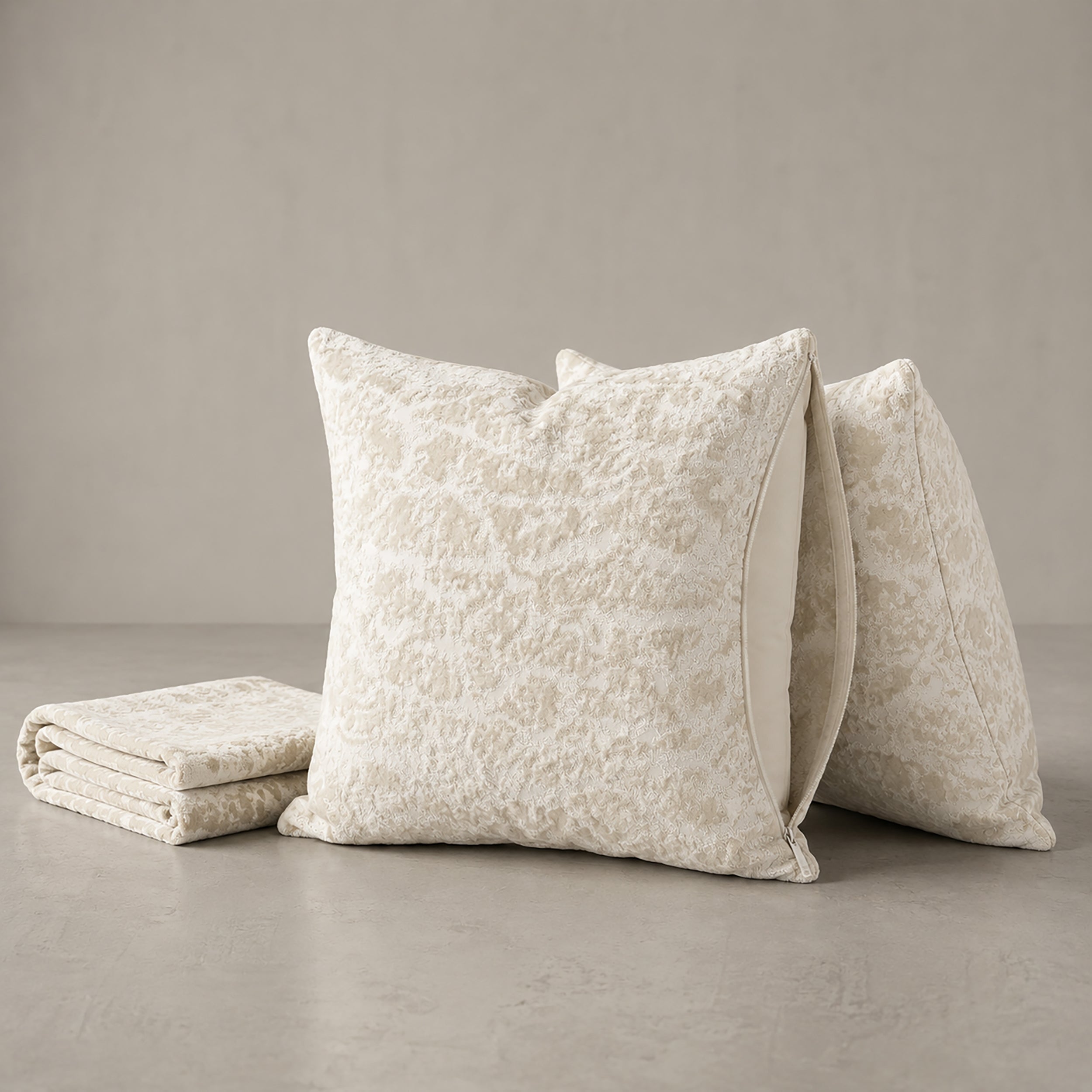 Crown 1A-cushion cover 45 X 45