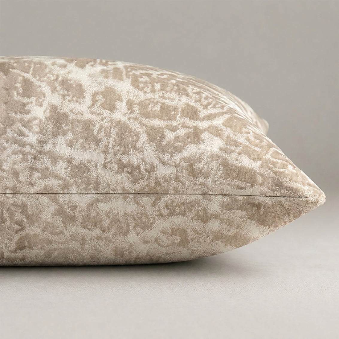 Crown 5A-cushion cover 45 X 45
