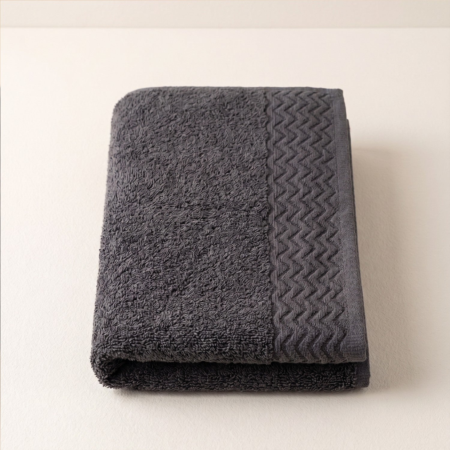 فوطة حمام جاكار قطن 800 GSM مقاس 70×140 سم