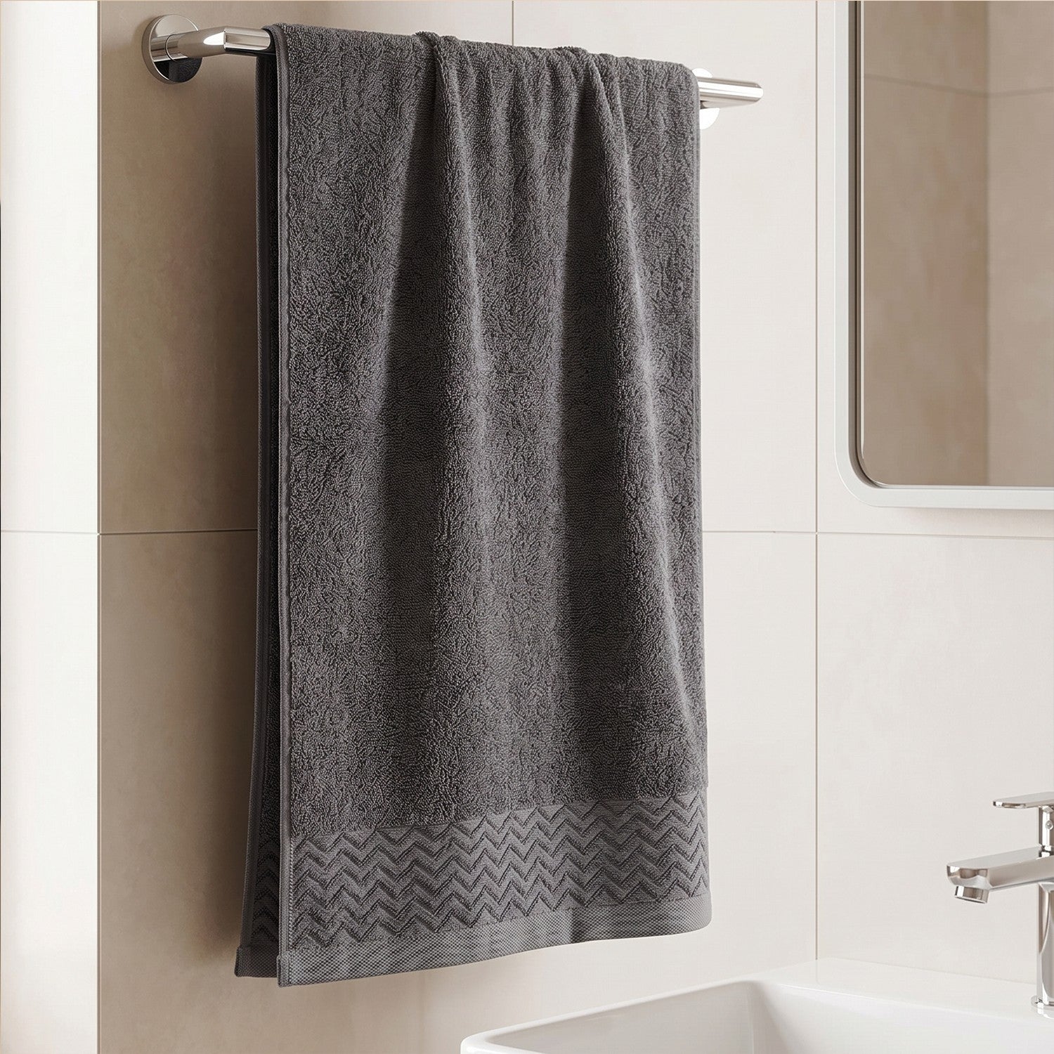 فوطة حمام جاكار قطن 800 GSM مقاس 70×140 سم